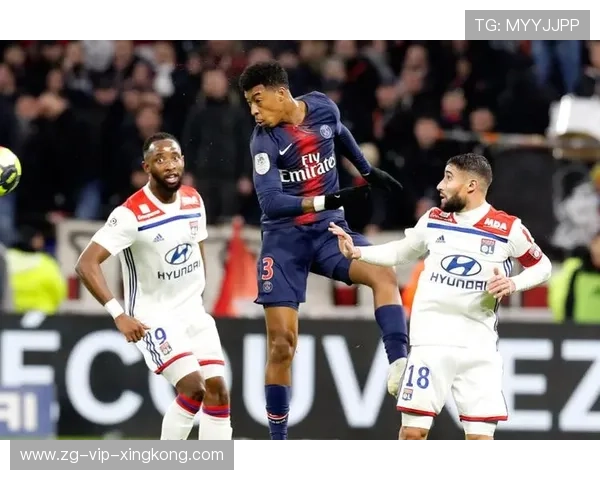 巴黎对阵巴萨，恩里克重回诺坎普，姆巴佩成焦点，巴黎对里昂比分预测